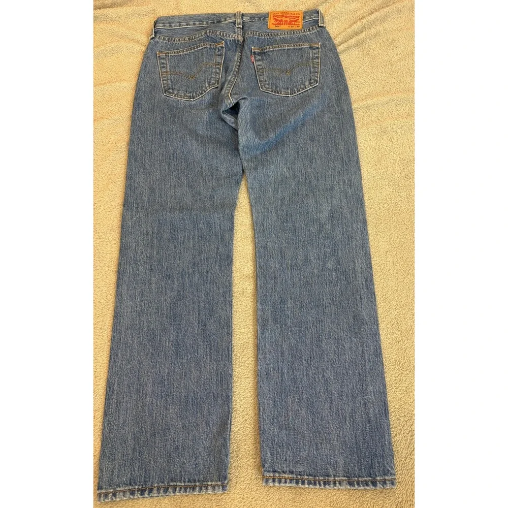 Levis 501 Original Fit Mens Jeans 30x30 Medium Wash Blue Straight Leg Button Fly